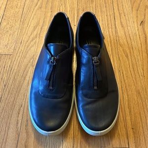 Black Ecco zip up leather shoes
